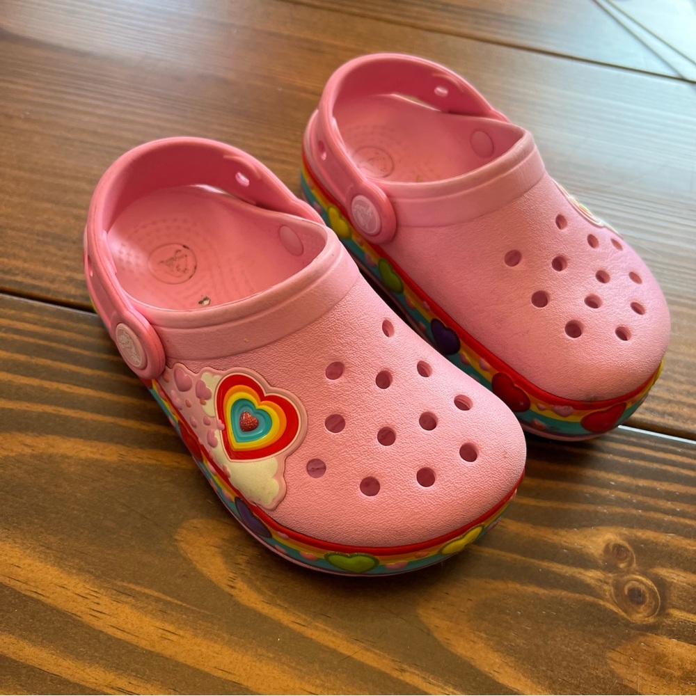 Heart crocs